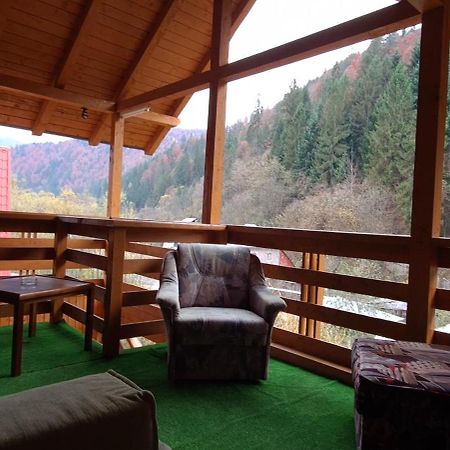 Pensiunea Aurora - Great Hostel Voineasa Dış mekan fotoğraf