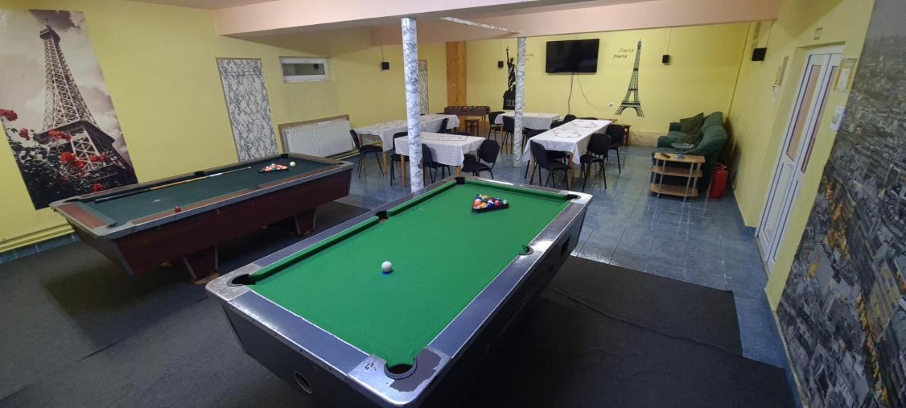 Pensiunea Aurora - Great Hostel Voineasa Dış mekan fotoğraf