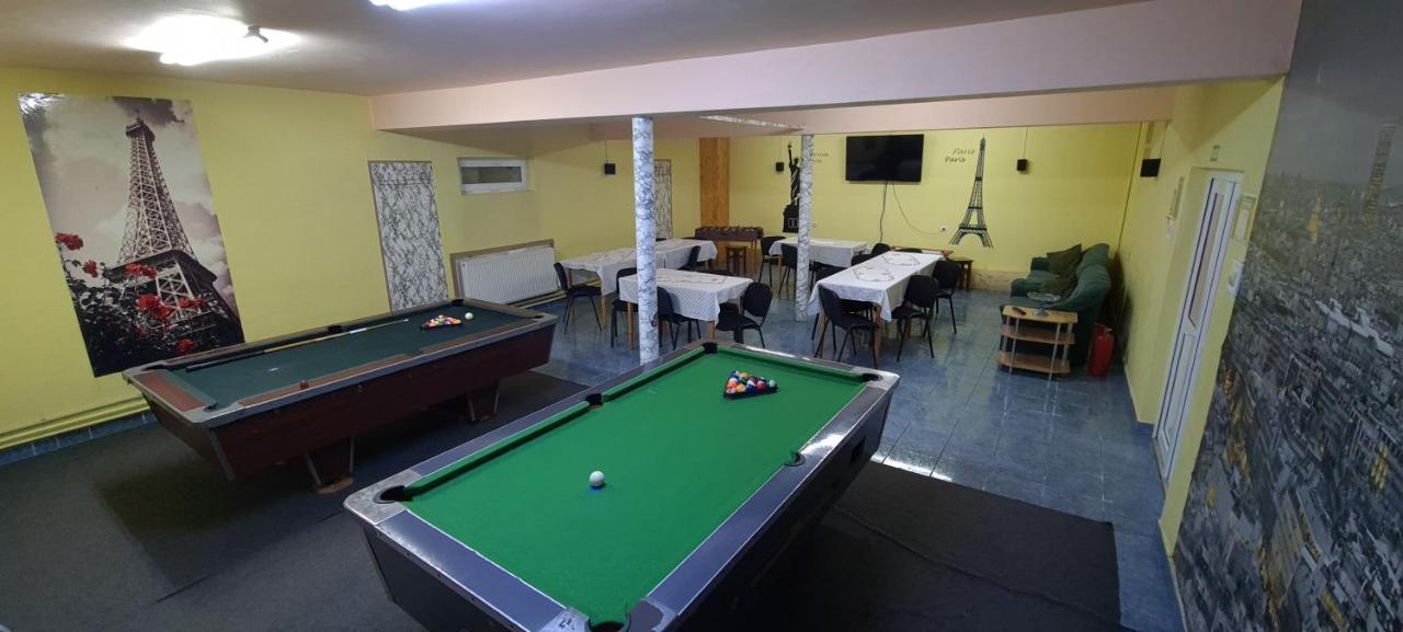 Pensiunea Aurora - Great Hostel Voineasa Dış mekan fotoğraf
