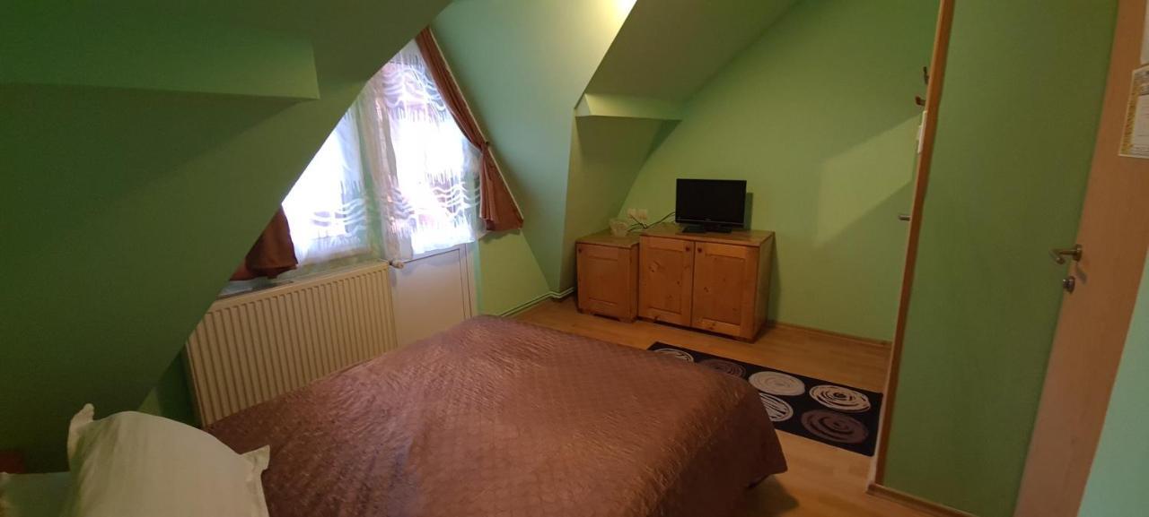 Pensiunea Aurora - Great Hostel Voineasa Dış mekan fotoğraf