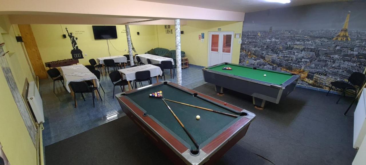 Pensiunea Aurora - Great Hostel Voineasa Dış mekan fotoğraf