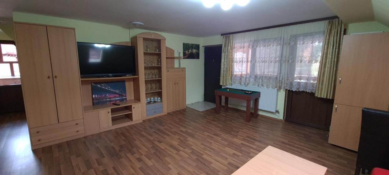 Pensiunea Aurora - Great Hostel Voineasa Dış mekan fotoğraf