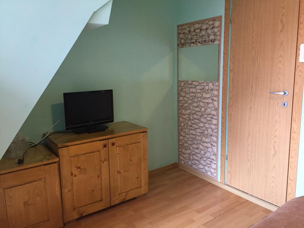 Pensiunea Aurora - Great Hostel Voineasa Dış mekan fotoğraf